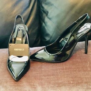 Forever 21 Black Slingback Shoes w tags!